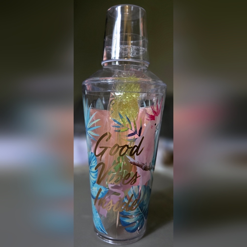 Tropical Tumbler with Parrot Design